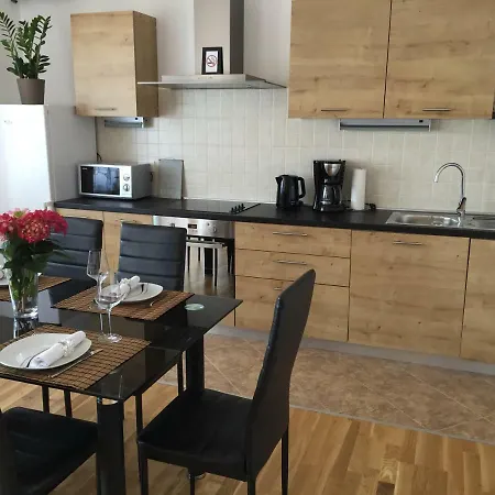 Lejlighed Spacious Sea View With Garden In
