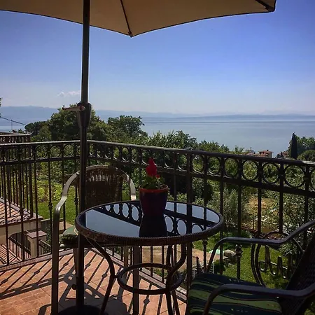 Apartament Spacious Sea View With Garden In *
