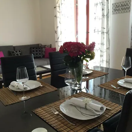 Apartament Spacious Sea View With Garden In